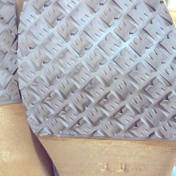 MIA White Leather Clogs - Picture 11 of 11